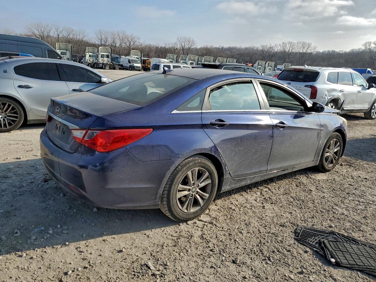 2011 HYUNDAI SONATA GLS photo 3