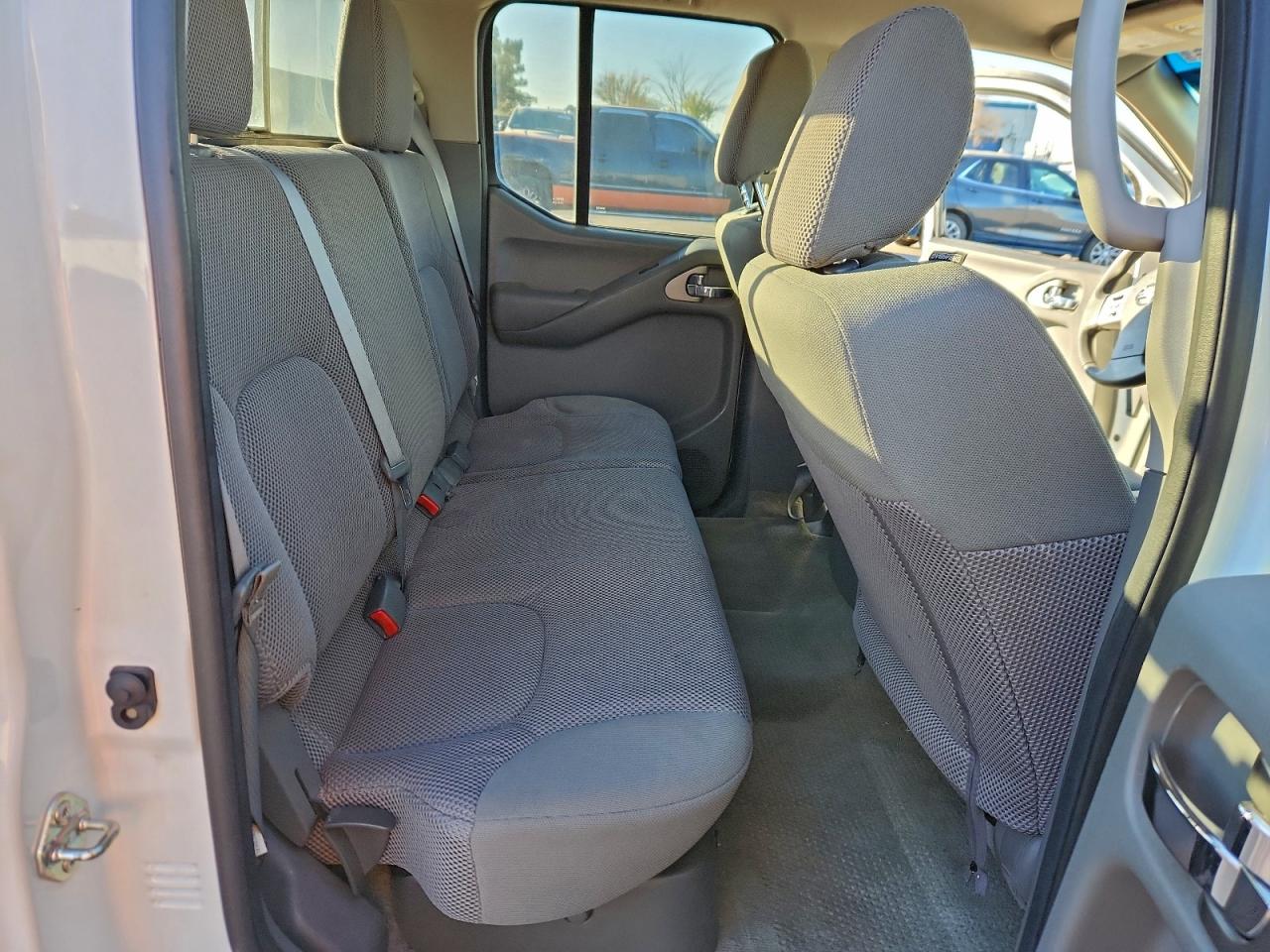 2017 NISSAN FRONTIER S photo 19