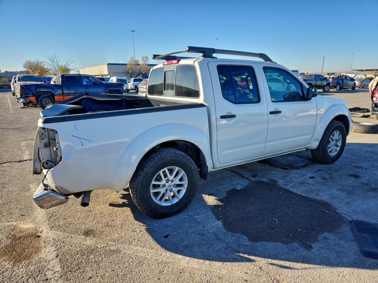 2017 NISSAN FRONTIER S photo 5