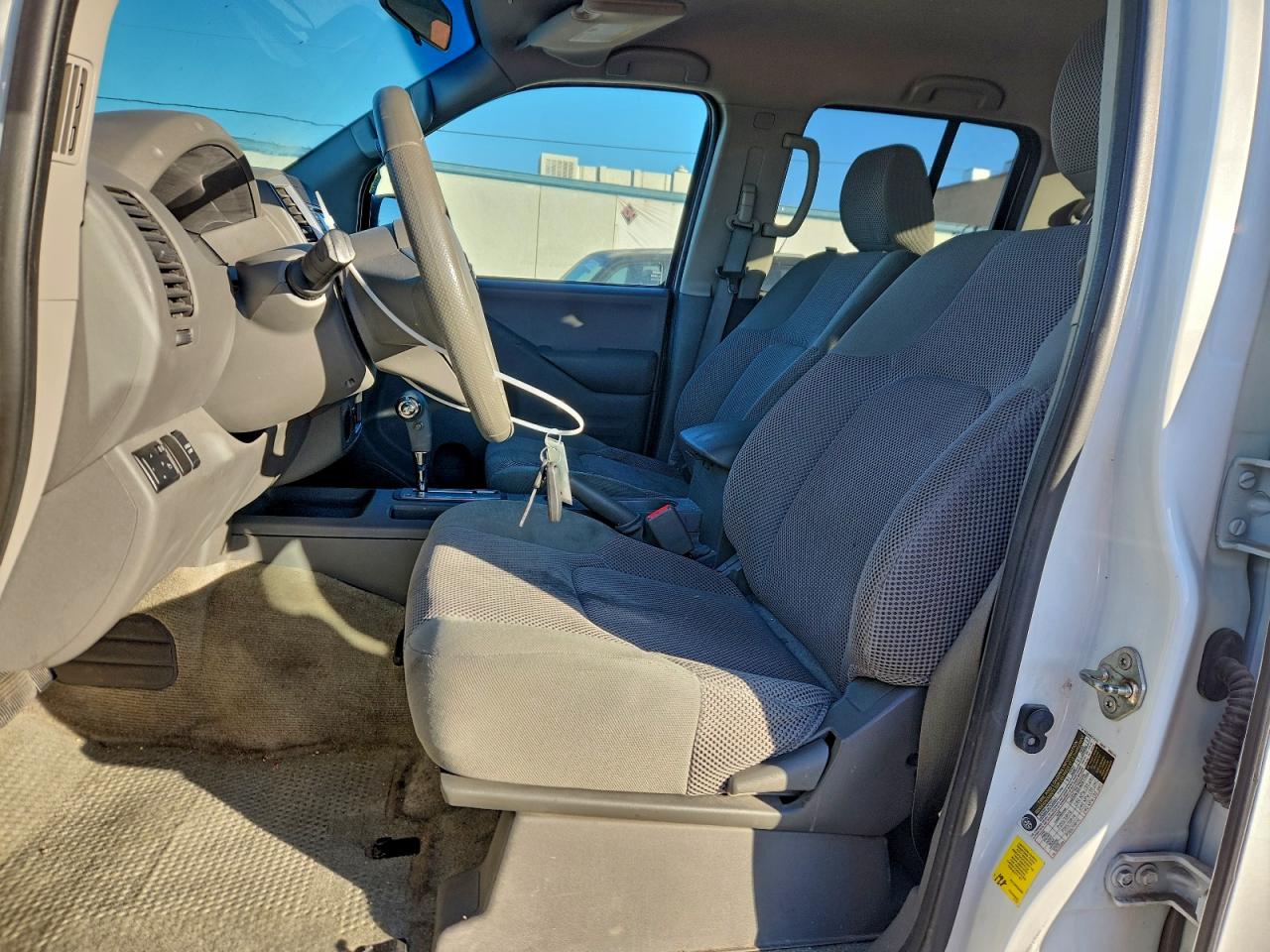 2017 NISSAN FRONTIER S photo 13