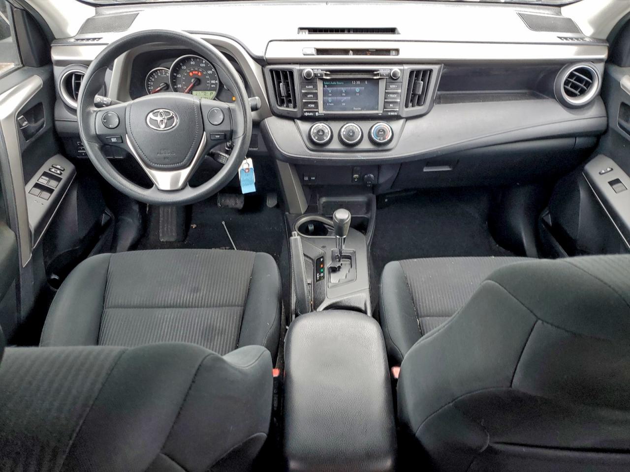2016 TOYOTA RAV4 LE photo 8