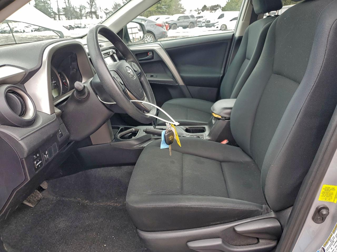 2016 TOYOTA RAV4 LE photo 7