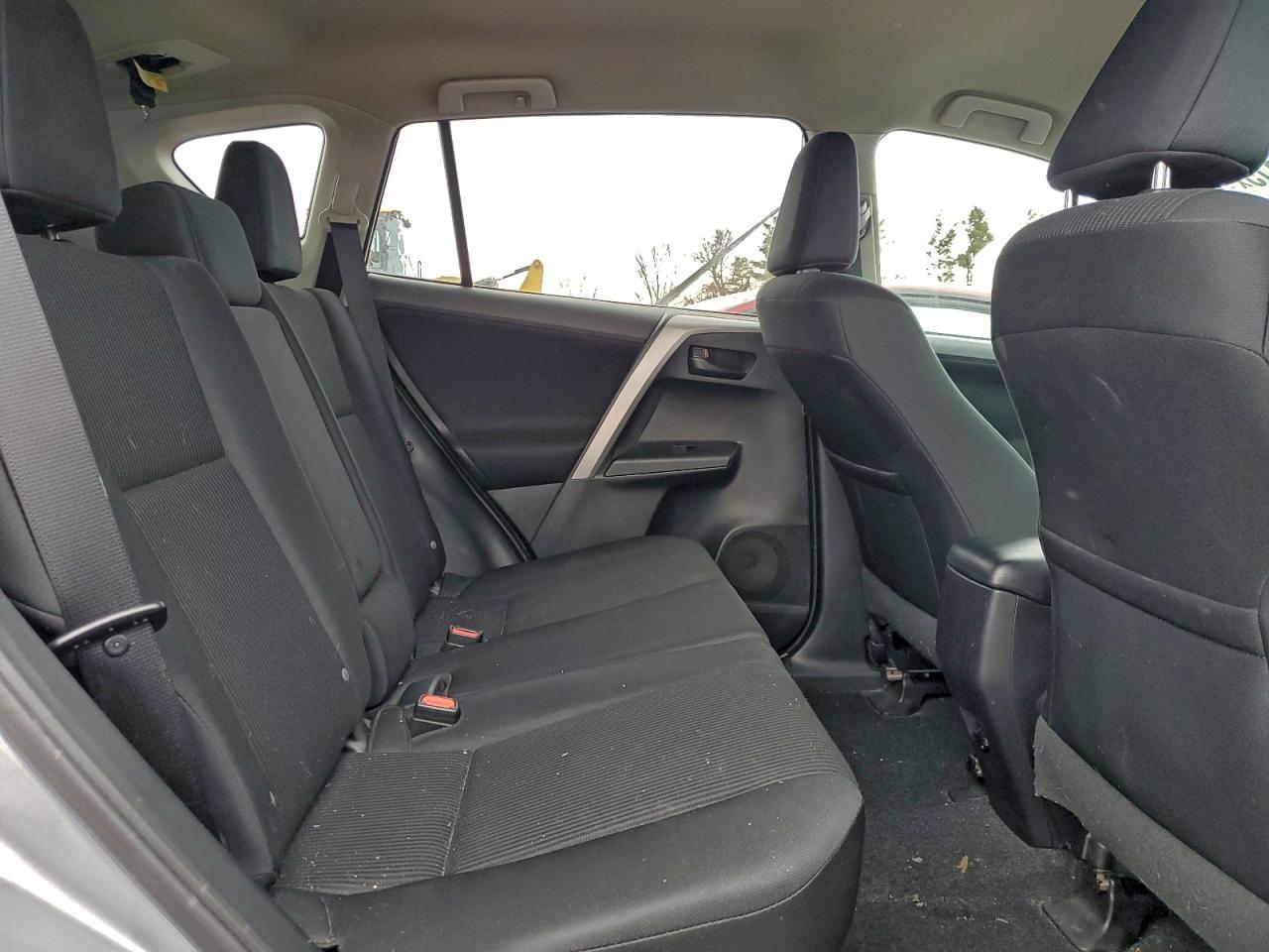 2016 TOYOTA RAV4 LE photo 11