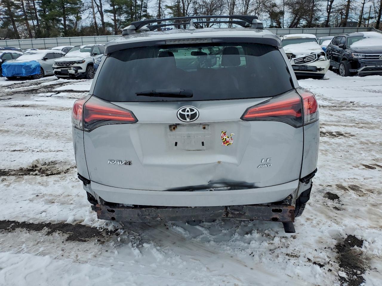 2016 TOYOTA RAV4 LE photo 6