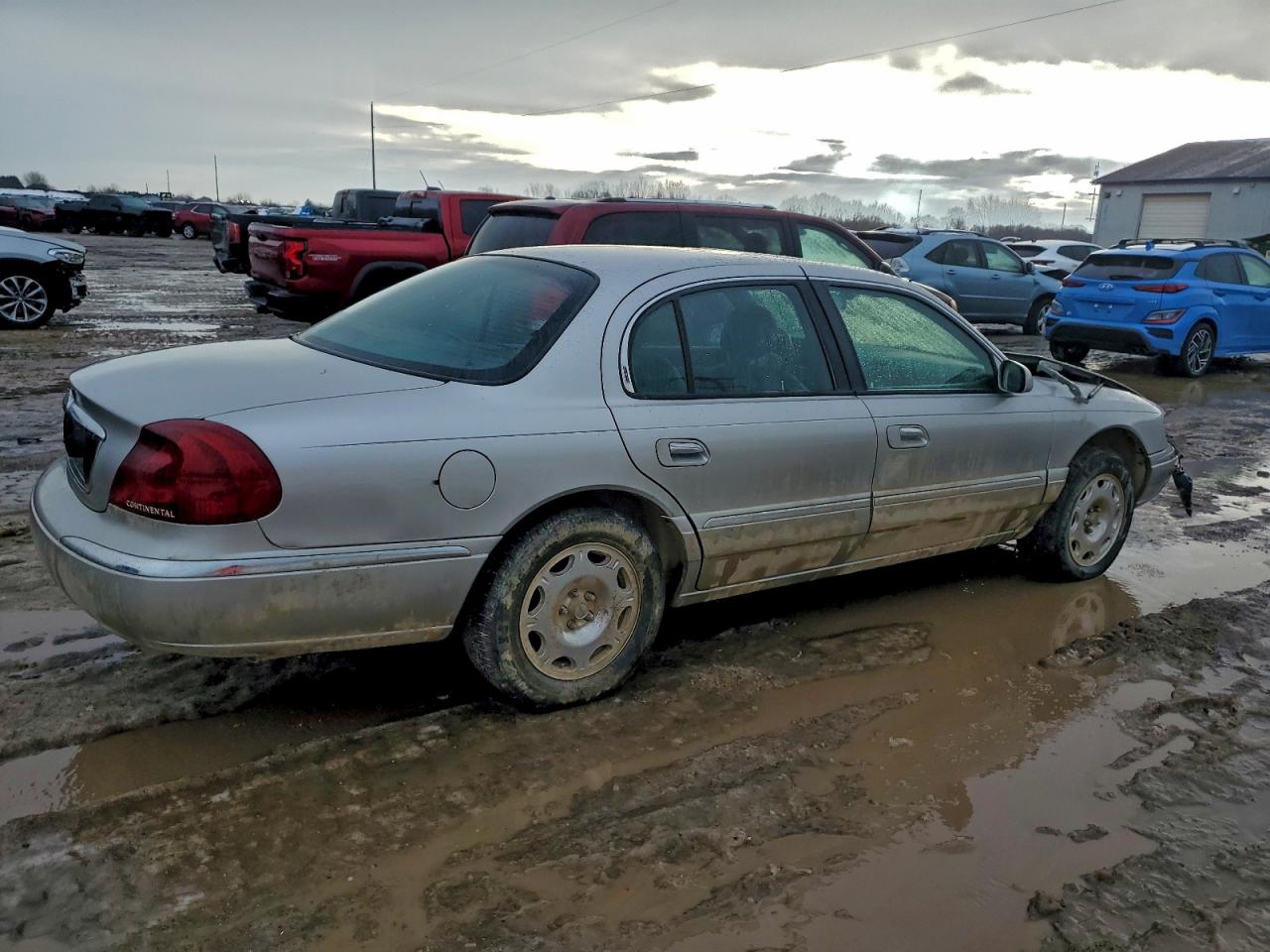 2002 LINCOLN CONTINENTAL photo 3