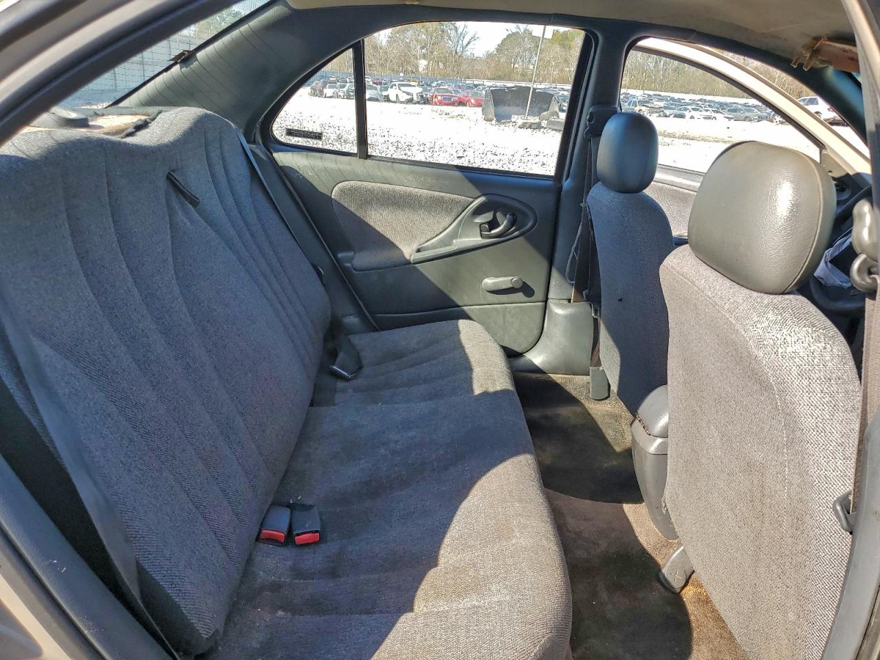 2001 CHEVROLET CAVALIER BASE photo 10