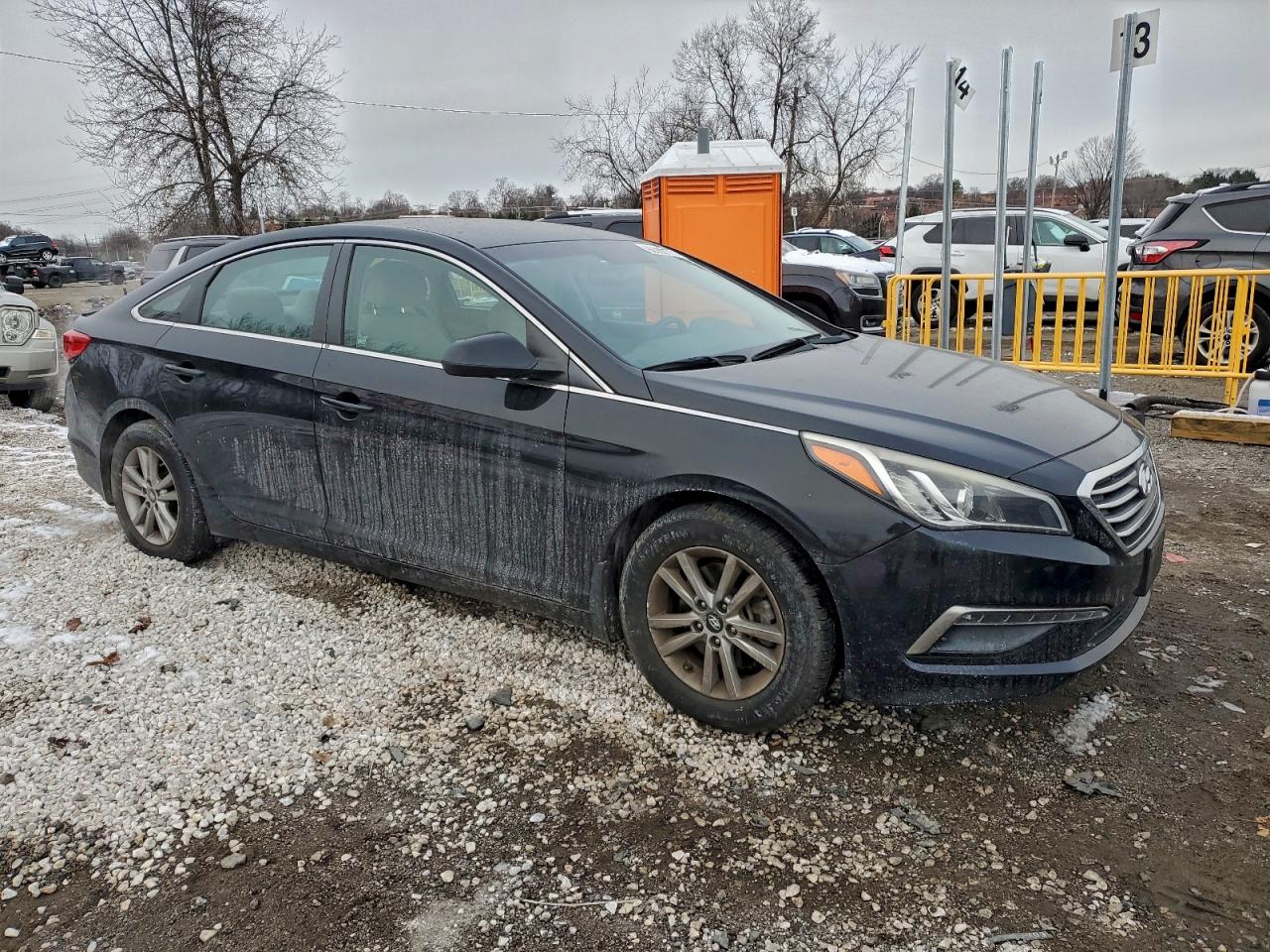 2015 HYUNDAI SONATA SE photo 4