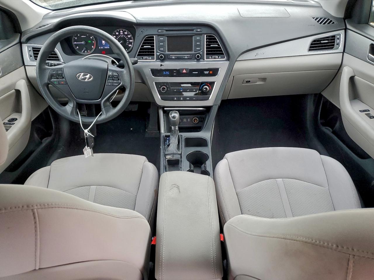 2015 HYUNDAI SONATA SE photo 8