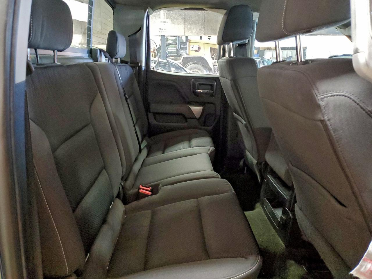 2018 CHEVROLET SILVERADO K1500 LT photo 10