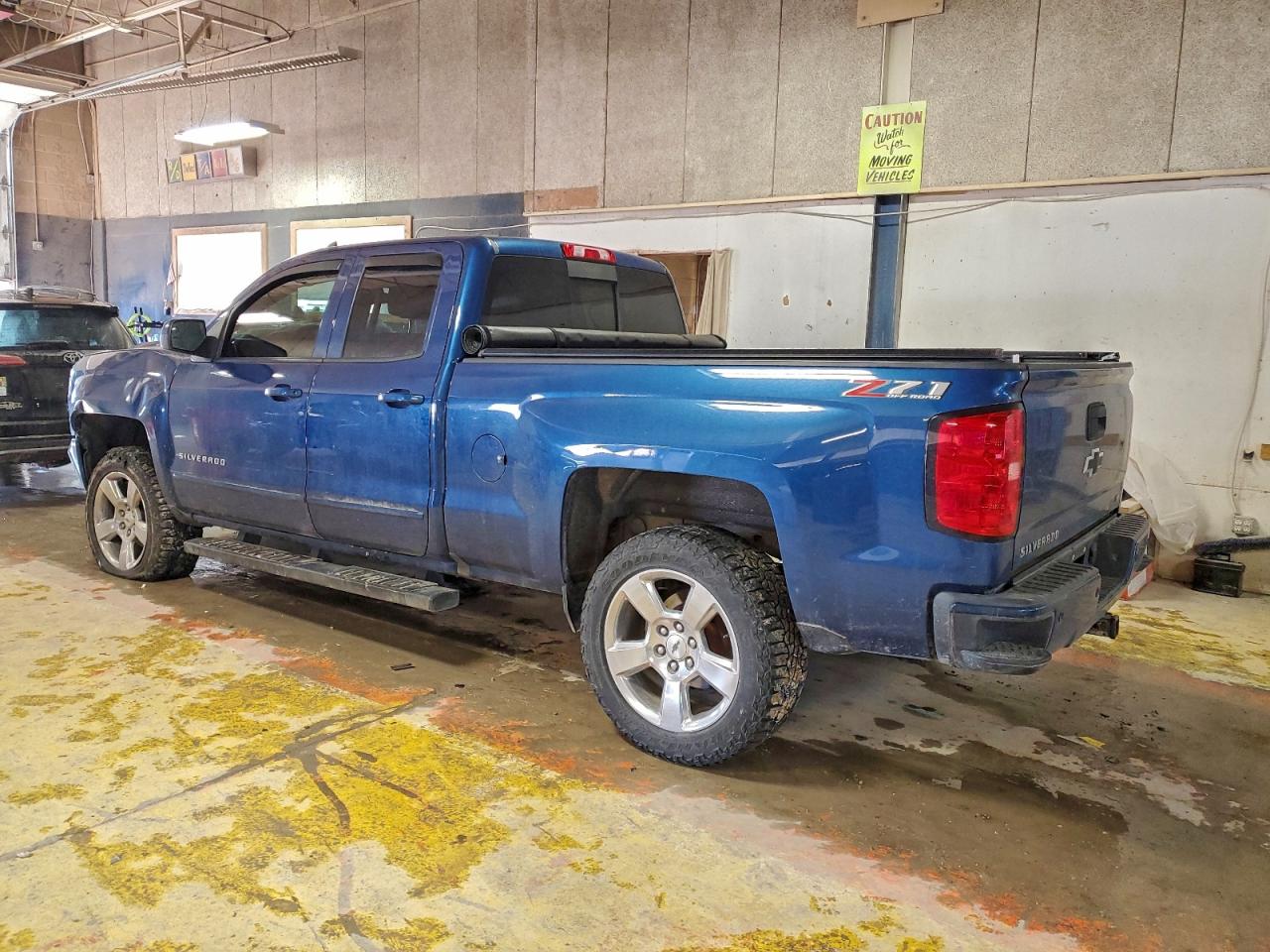 2018 CHEVROLET SILVERADO K1500 LT photo 2