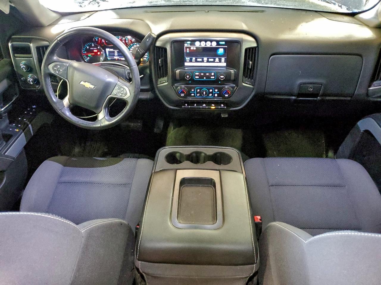 2018 CHEVROLET SILVERADO K1500 LT photo 8