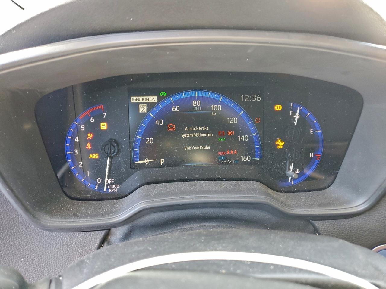 2021 TOYOTA COROLLA LE photo 9