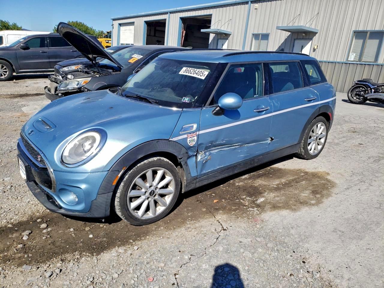 2017 MINI COOPER S CLUBMAN ALL4 — SIDE damage — photo 1