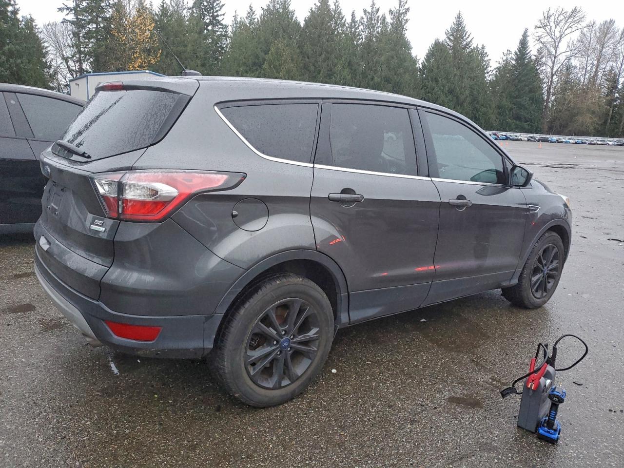 2017 FORD ESCAPE SE photo 3