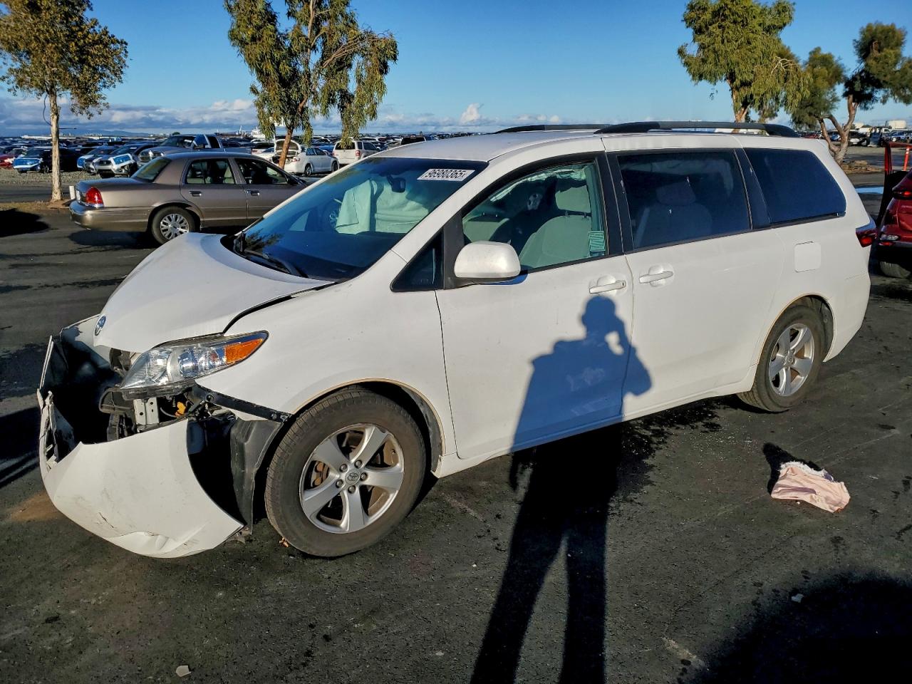 2017 TOYOTA SIENNA