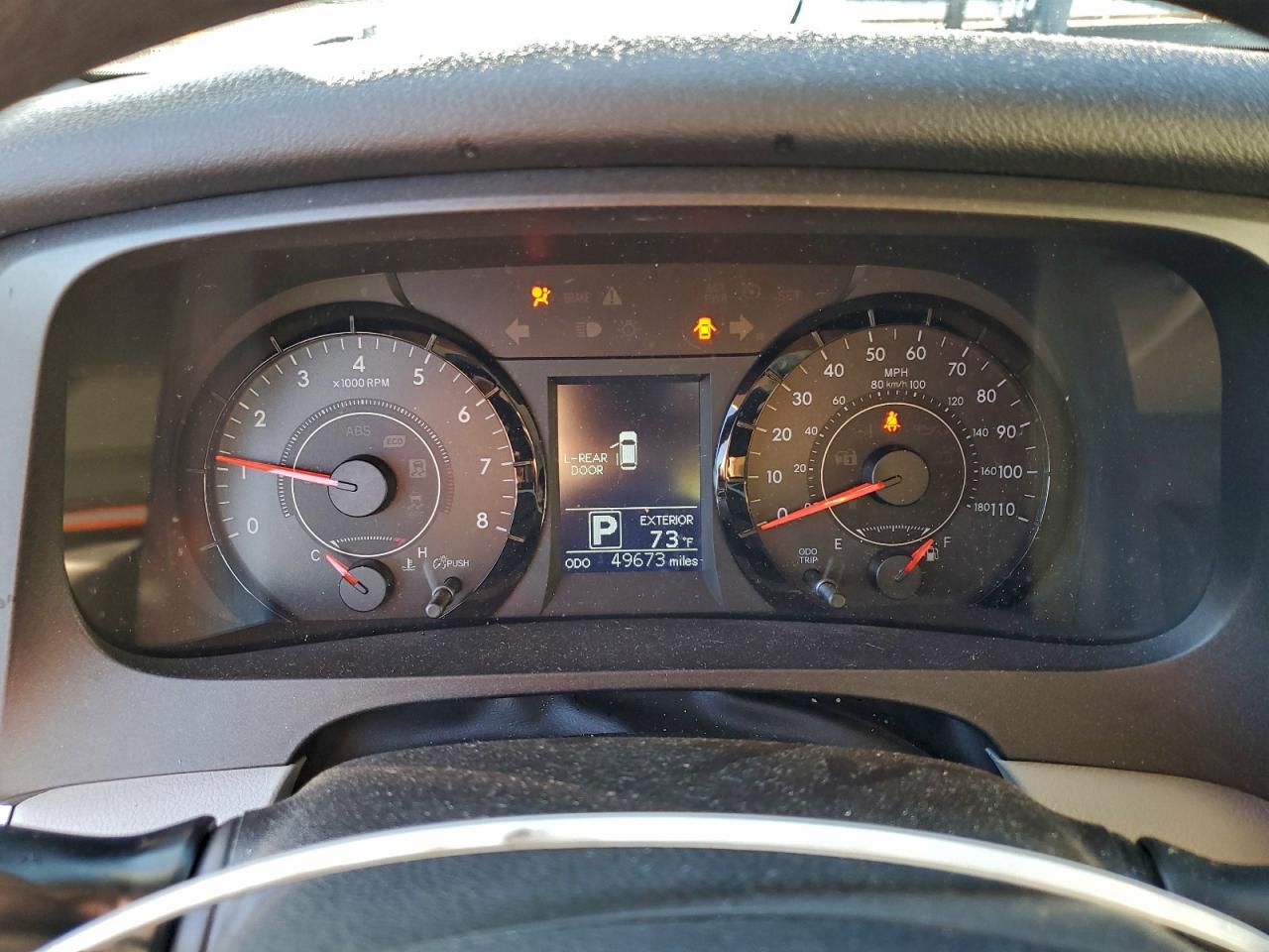 2017 TOYOTA SIENNA LE photo 9