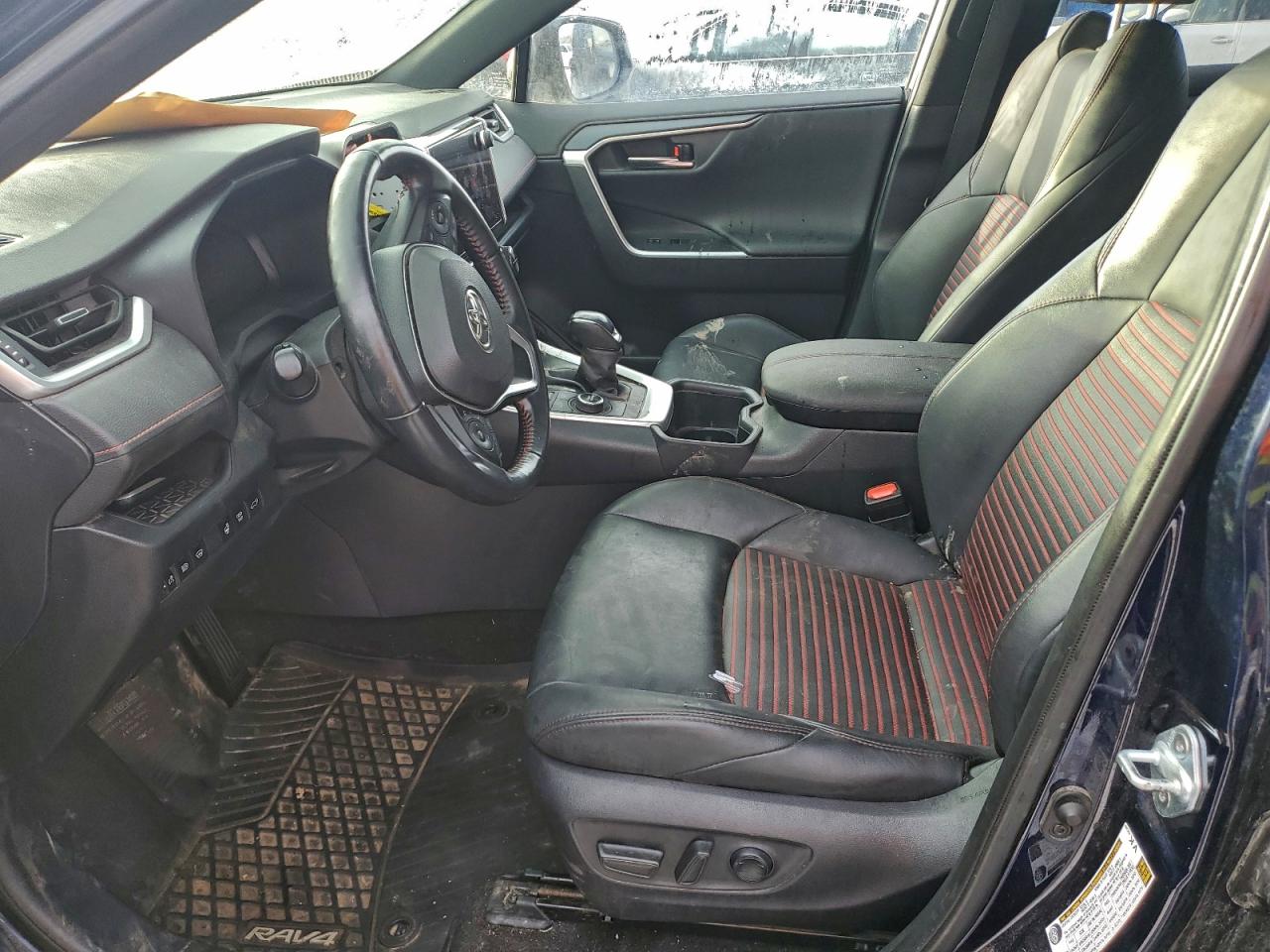 2023 TOYOTA RAV4 PRIME XSE photo 7