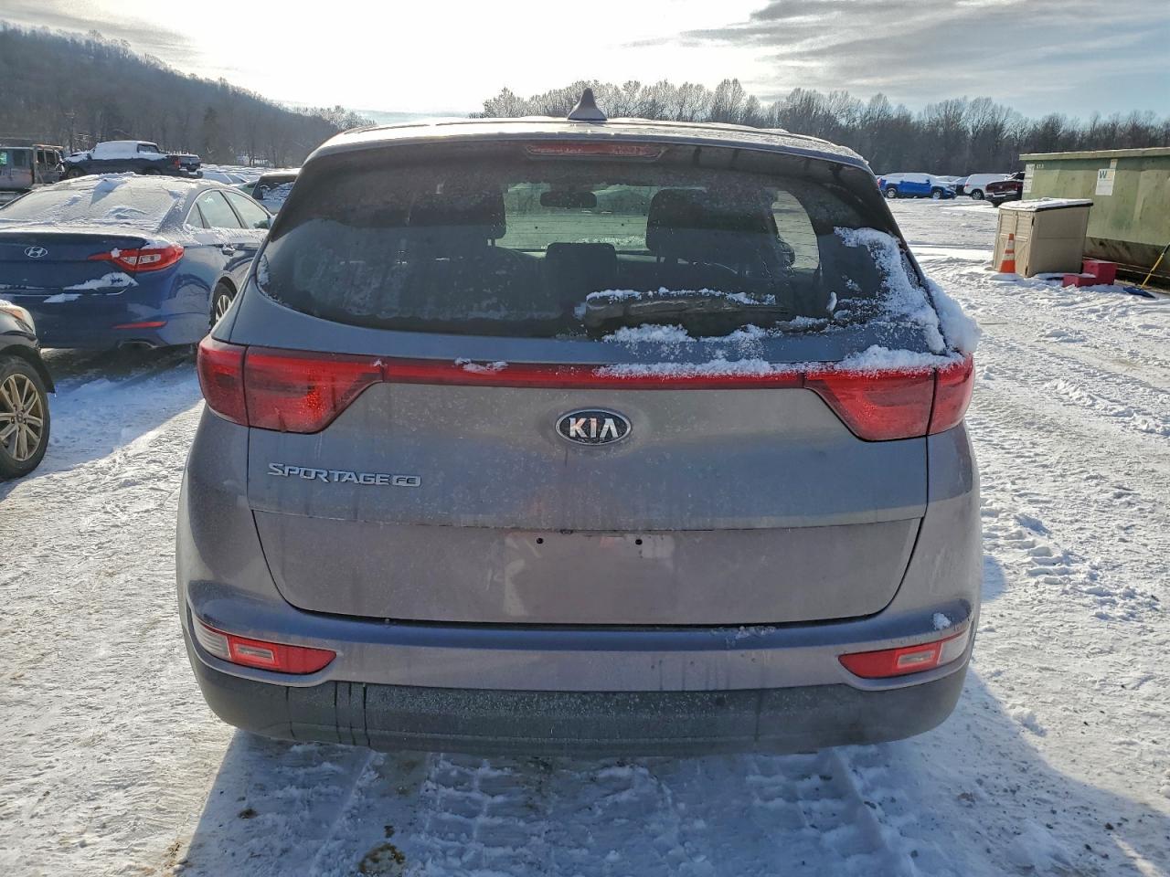 2018 KIA SPORTAGE LX photo 16