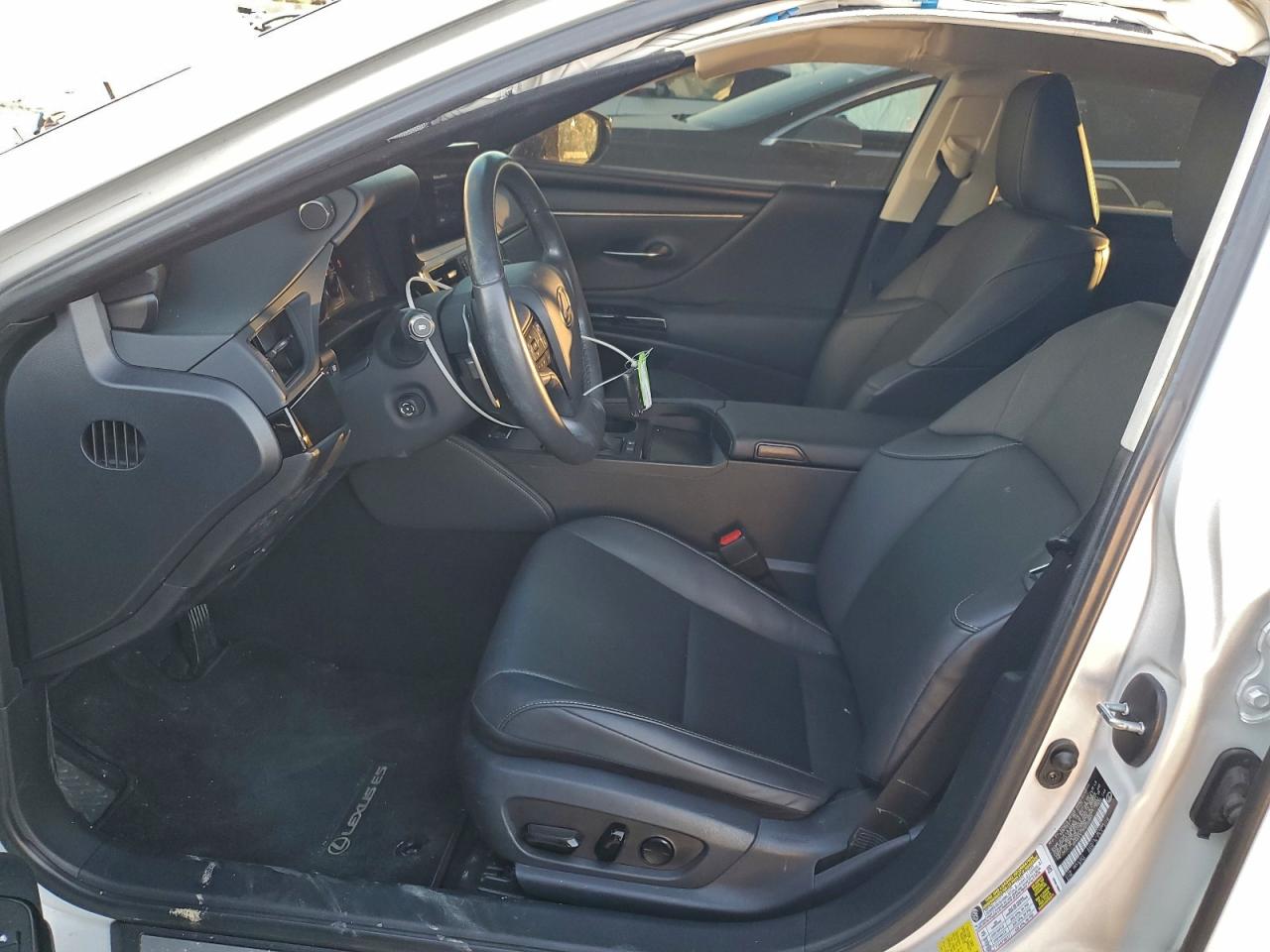 2023 LEXUS ES 300H BASE photo 7