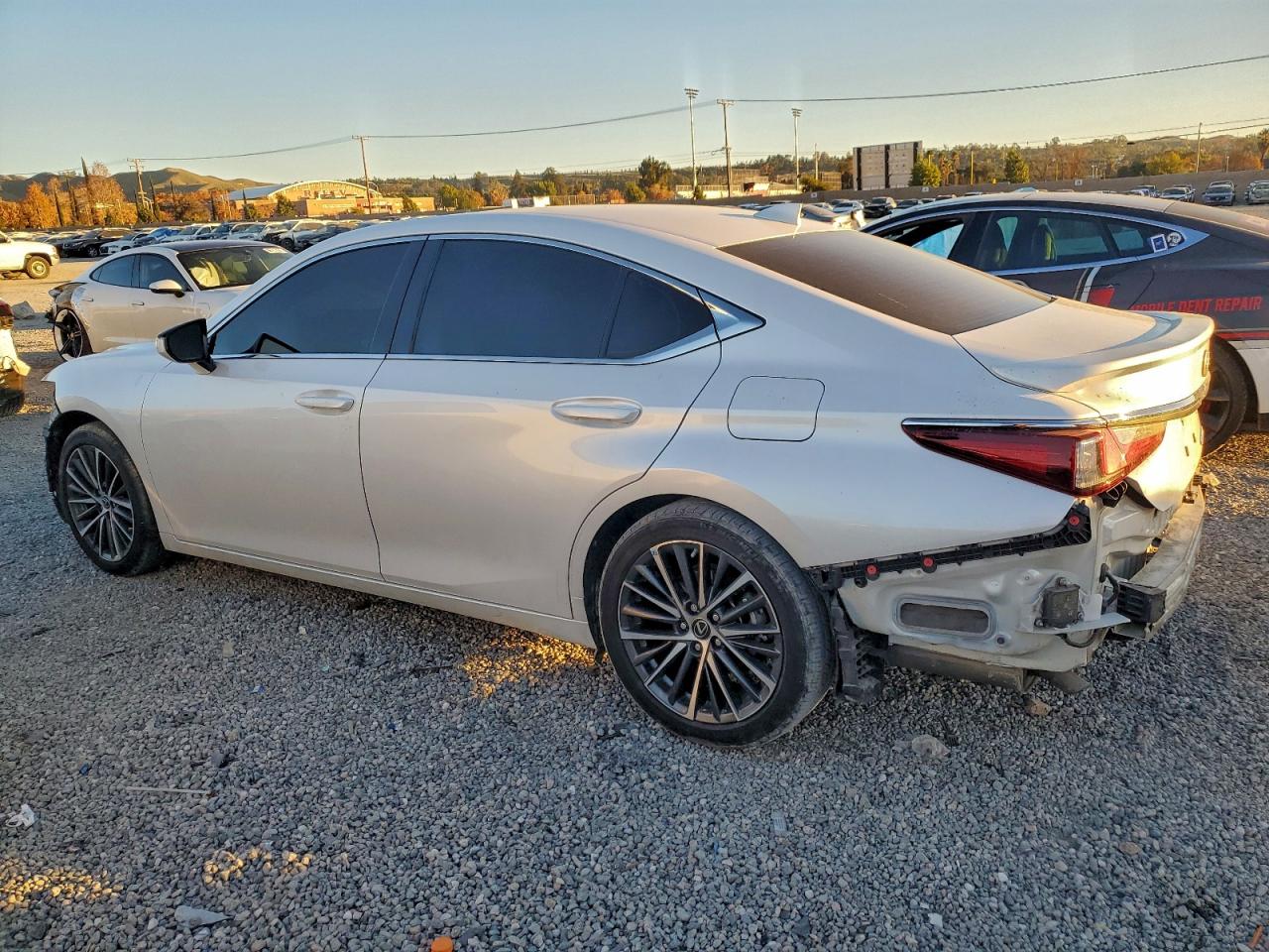 2023 LEXUS ES 300H BASE photo 2