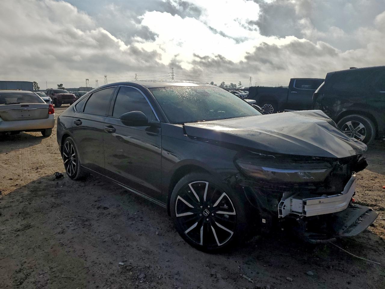 2024 HONDA ACCORD TOURING HYBRID photo 4