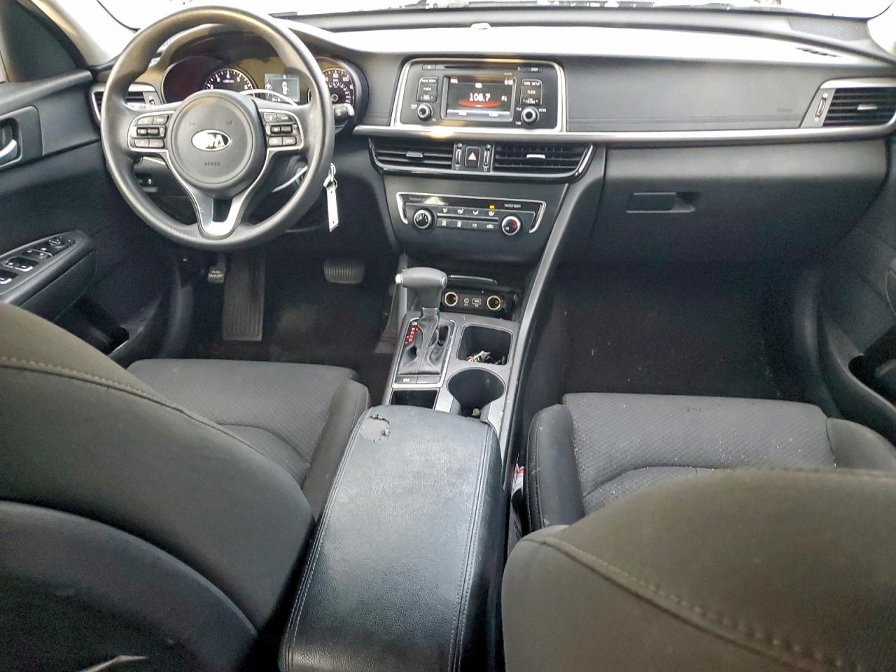2017 KIA OPTIMA LX photo 8