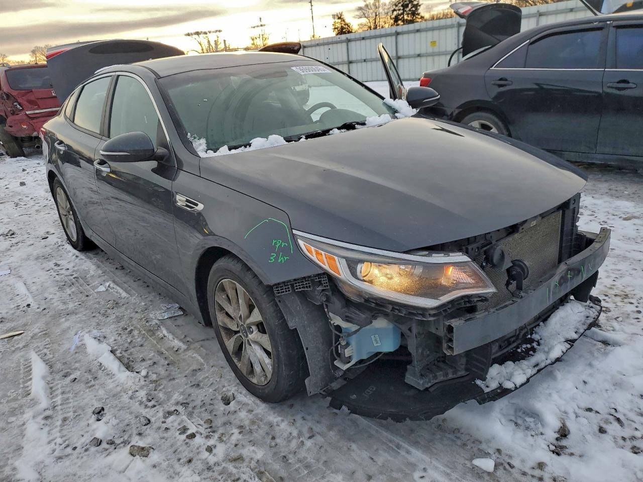 2017 KIA OPTIMA LX photo 4