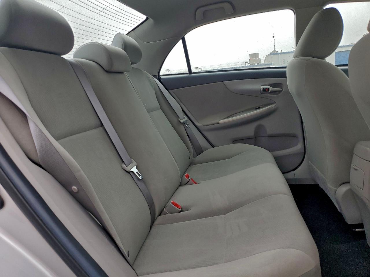 2011 TOYOTA COROLLA BASE photo 10