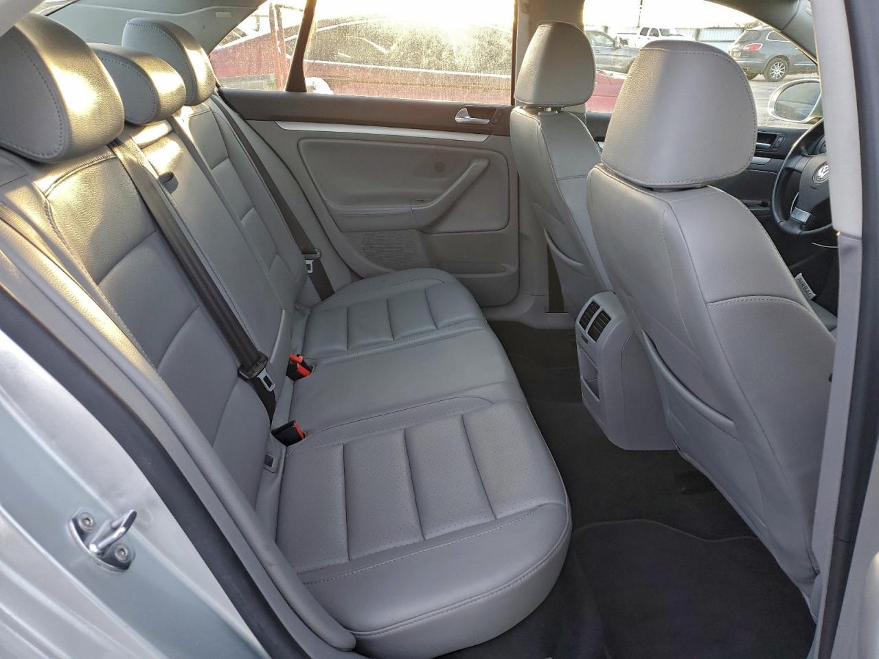 2008 VOLKSWAGEN JETTA SE photo 28