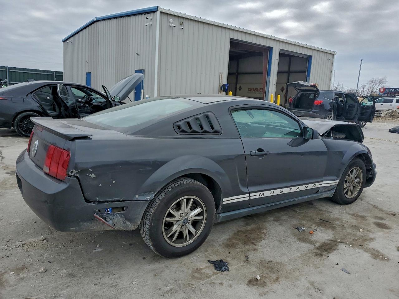 2007 FORD MUSTANG photo 3