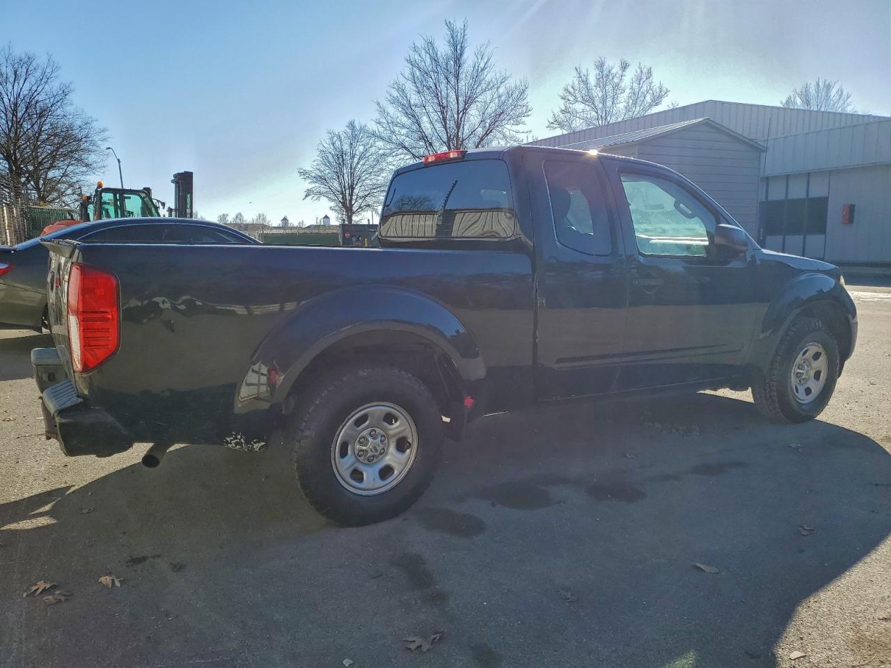 2019 NISSAN FRONTIER S photo 3