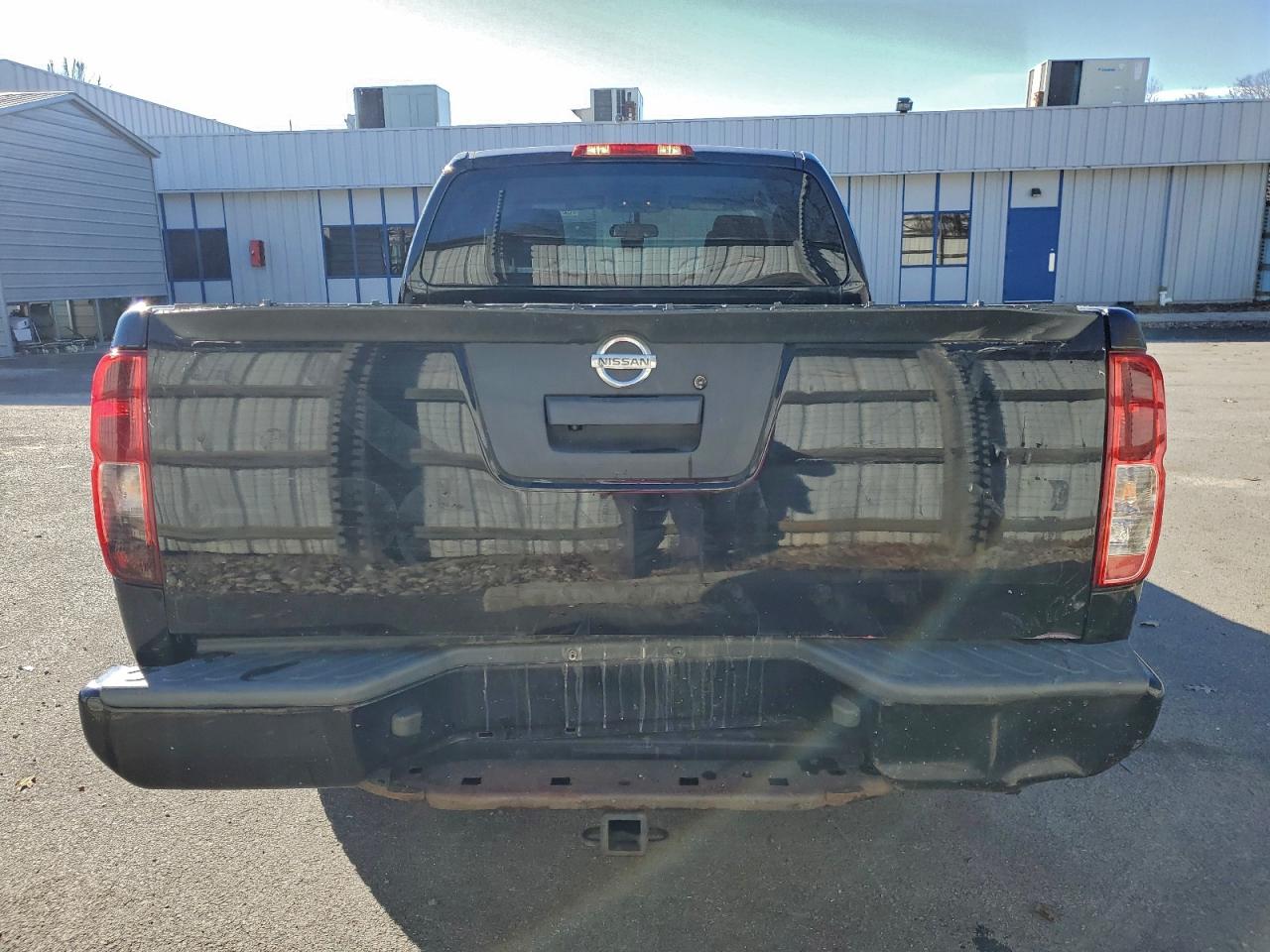 2019 NISSAN FRONTIER S photo 6