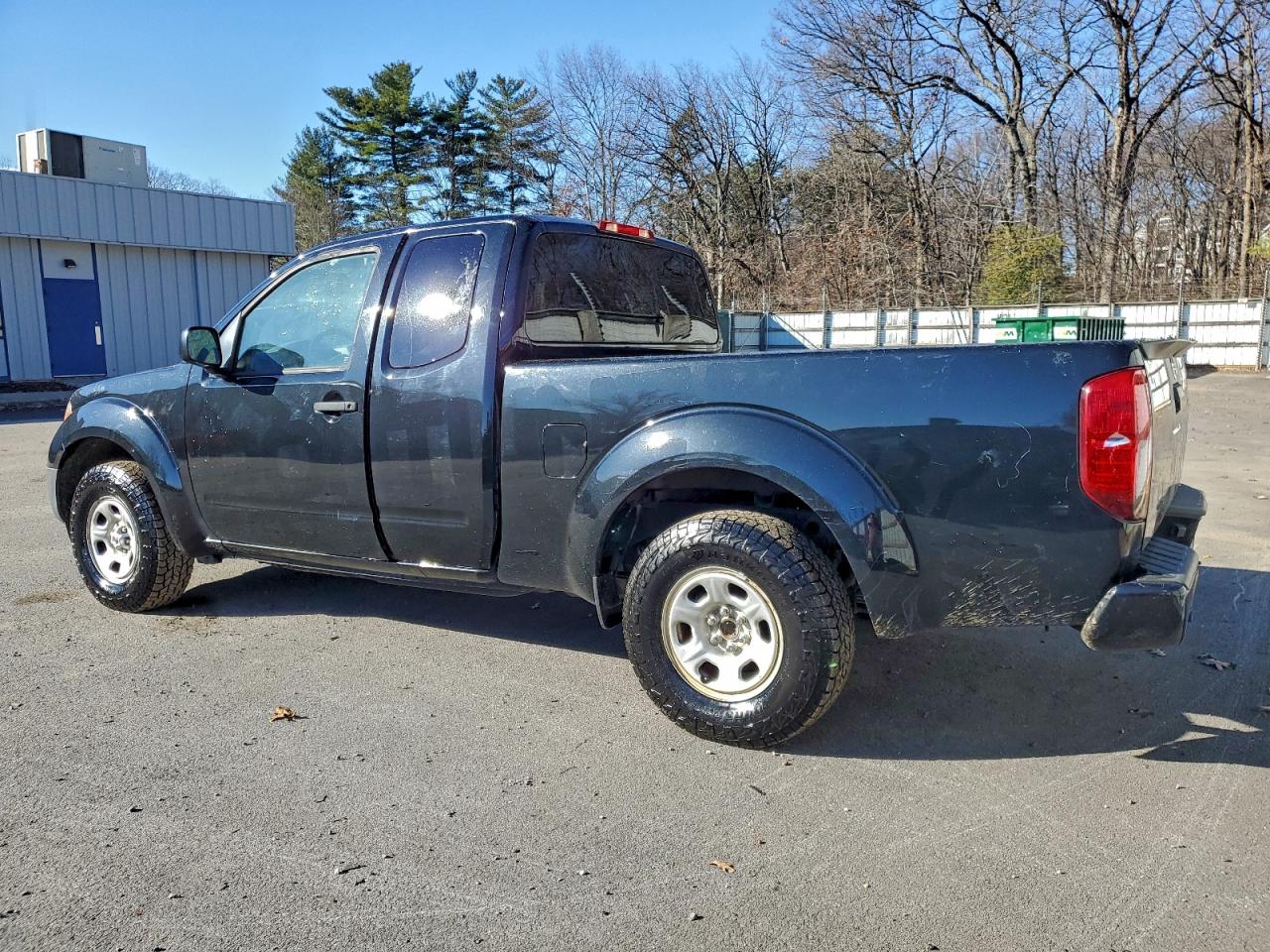 2019 NISSAN FRONTIER S photo 2
