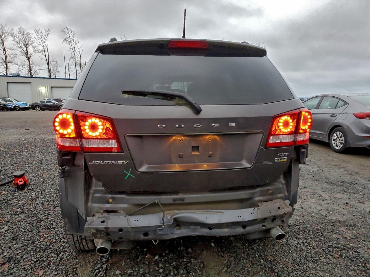 2015 DODGE JOURNEY SXT photo 6
