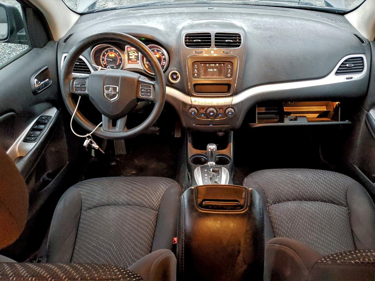 2015 DODGE JOURNEY SXT photo 8