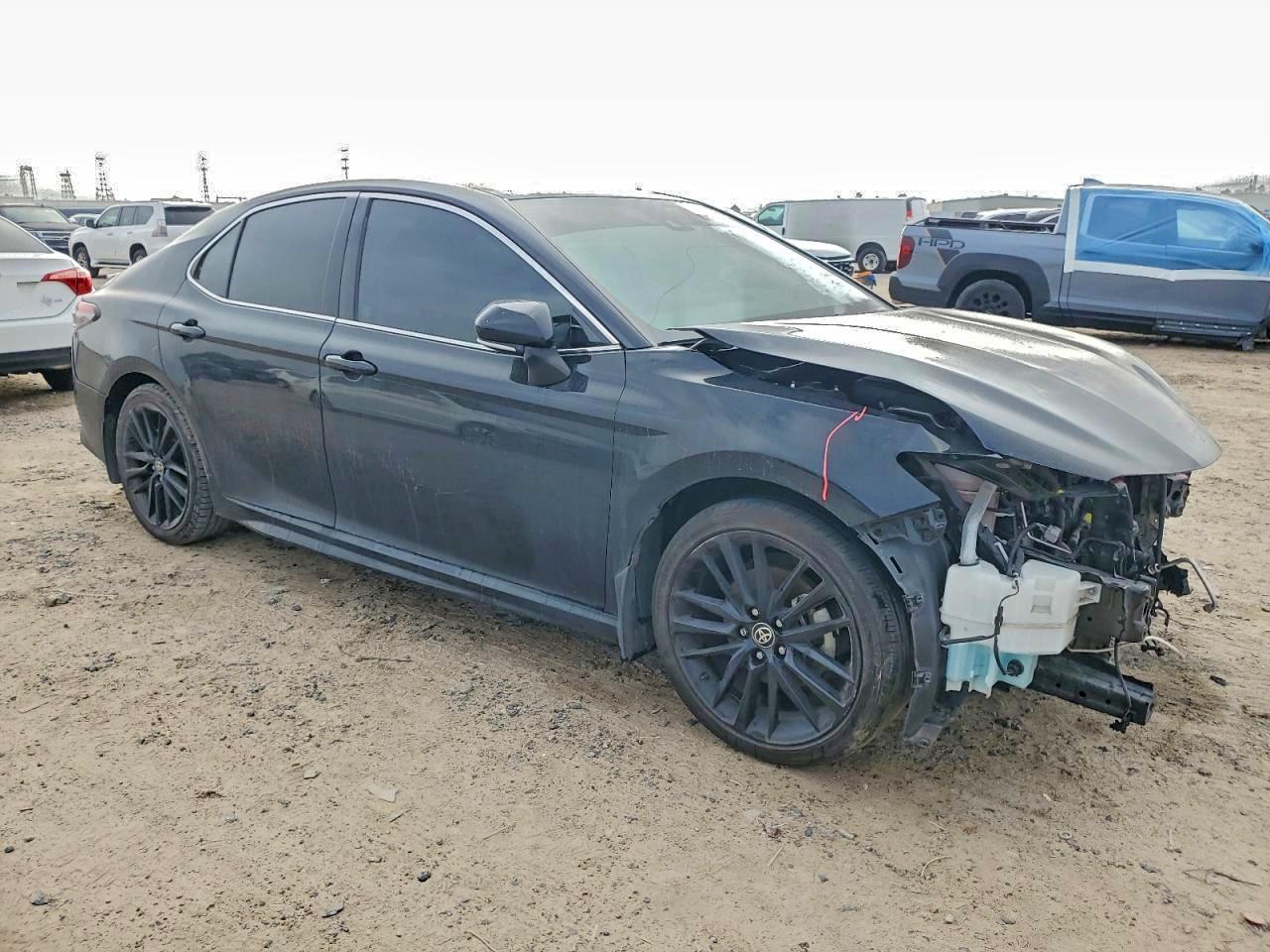2021 TOYOTA CAMRY XSE photo 4