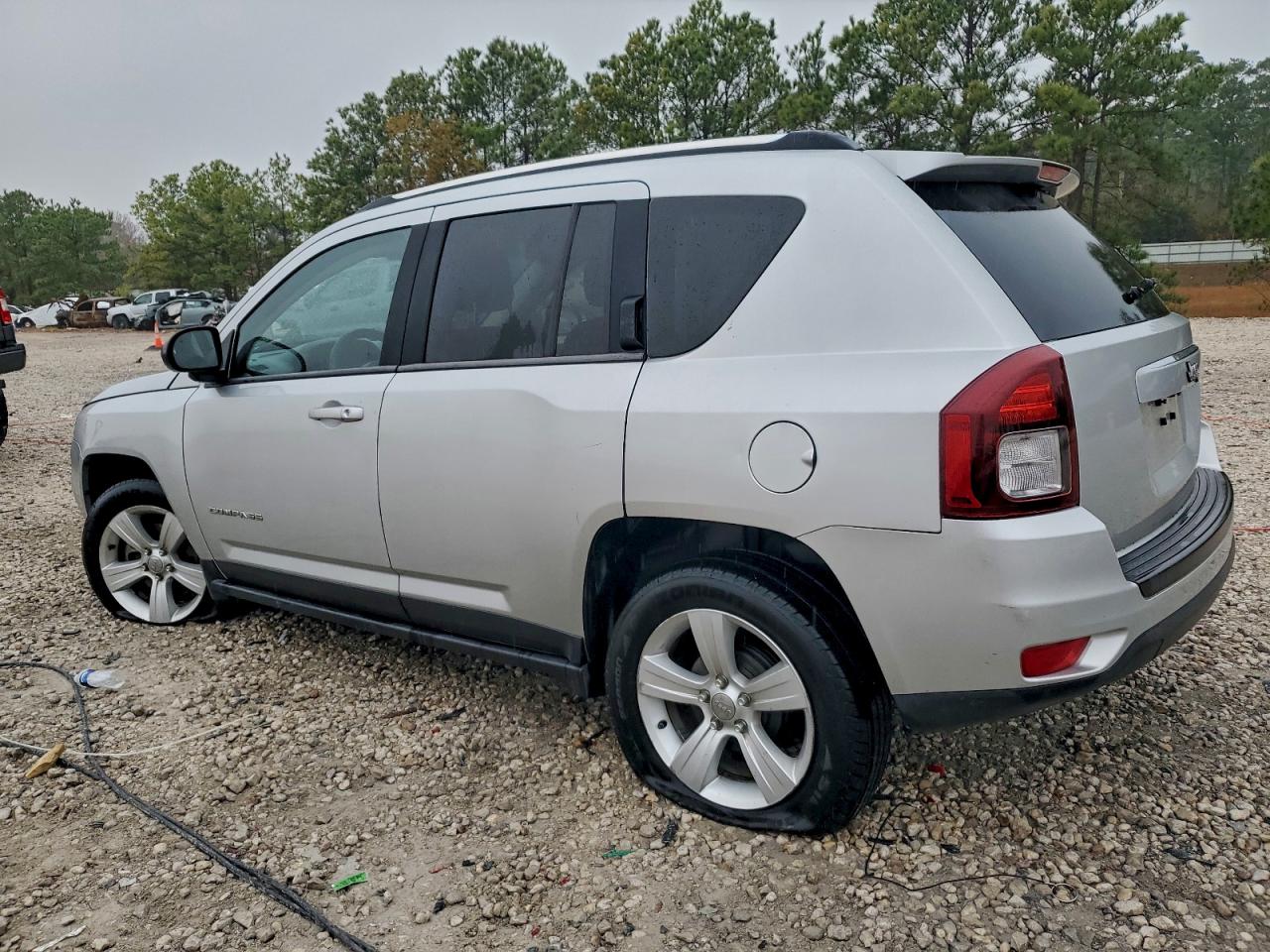 2014 JEEP COMPASS SPORT photo 2