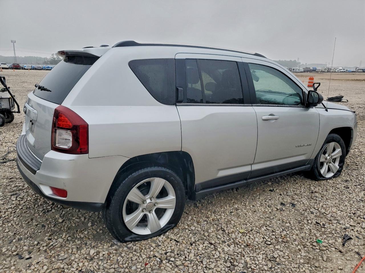 2014 JEEP COMPASS SPORT photo 3