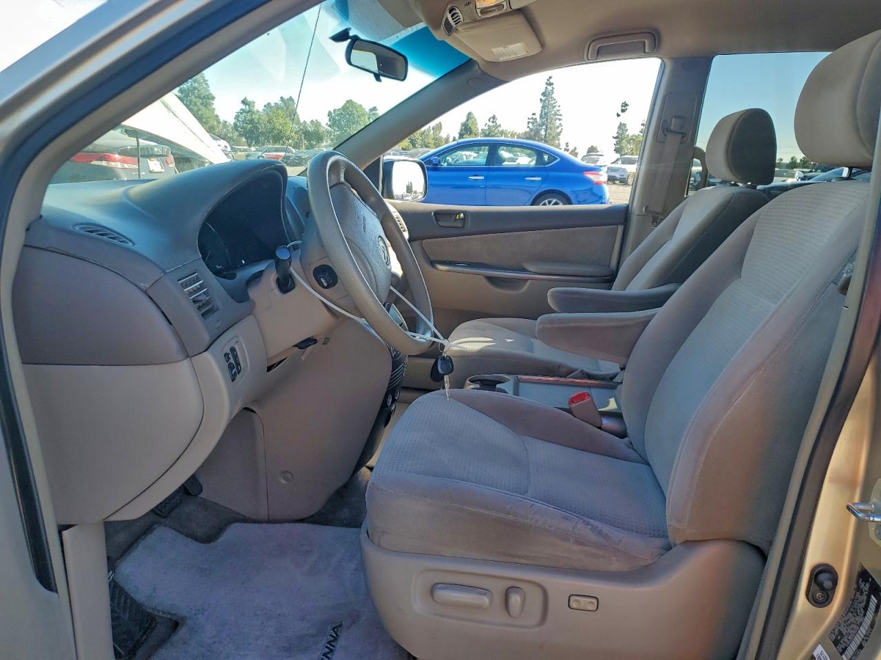 2008 TOYOTA SIENNA CE photo 7