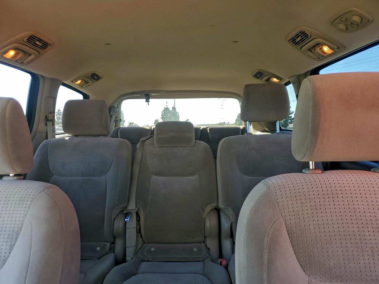 2008 TOYOTA SIENNA CE photo 10