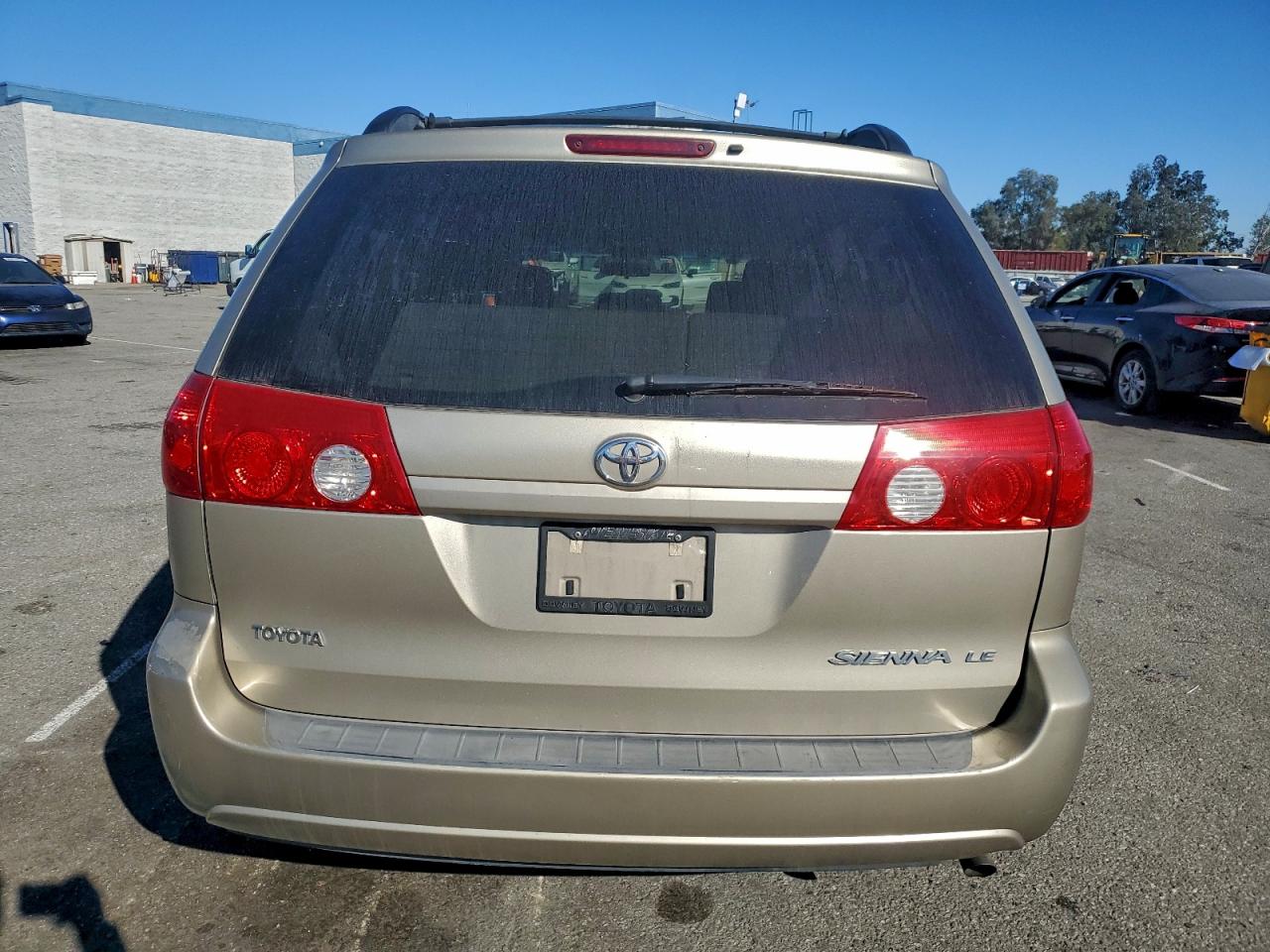 2008 TOYOTA SIENNA CE photo 6