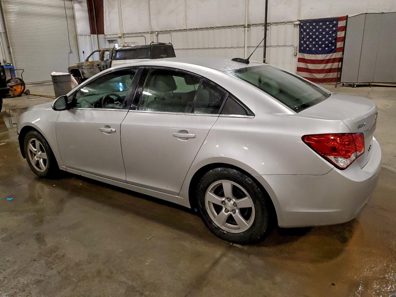 2015 CHEVROLET CRUZE LT photo 2