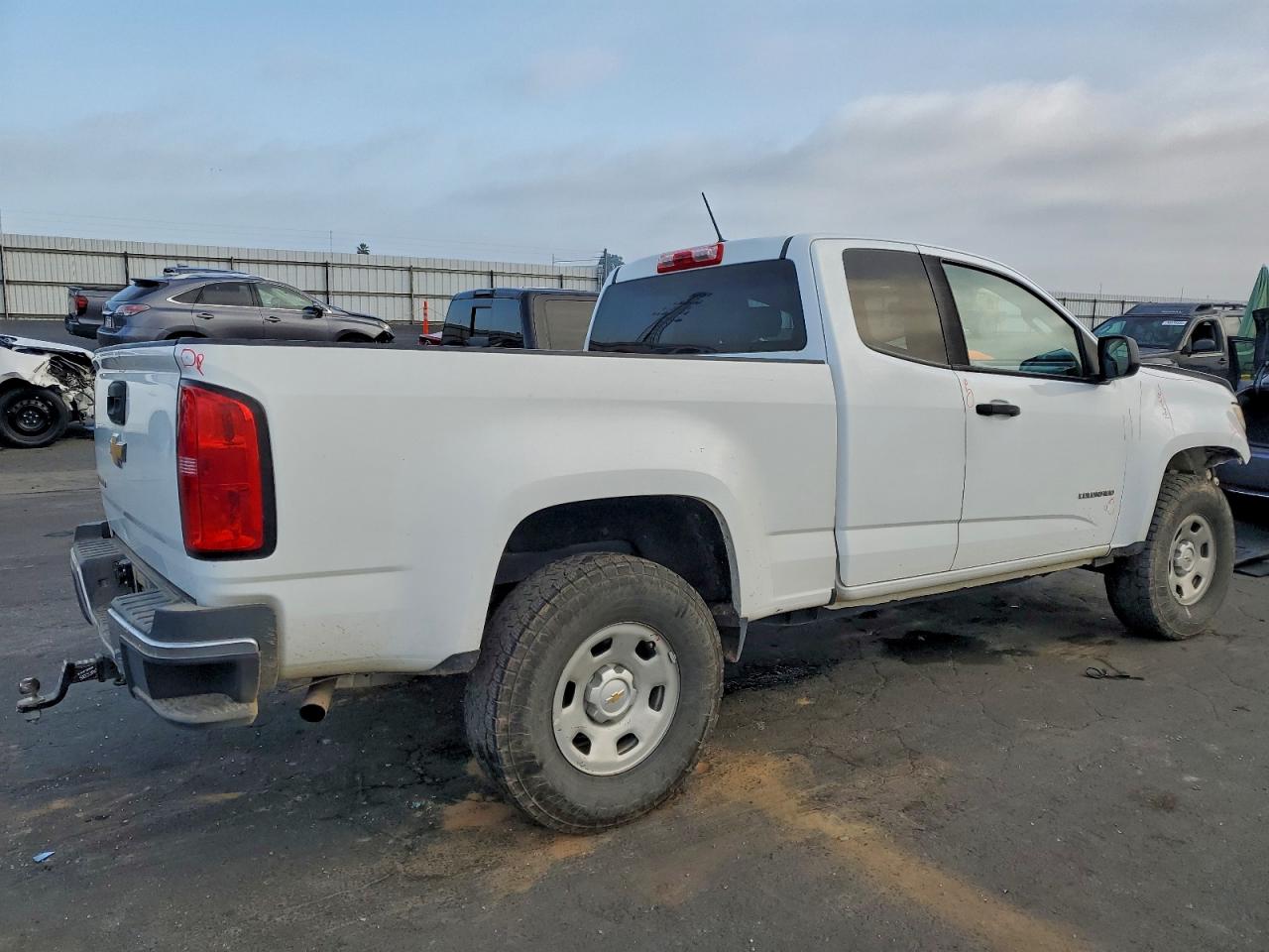 2019 CHEVROLET COLORADO photo 3