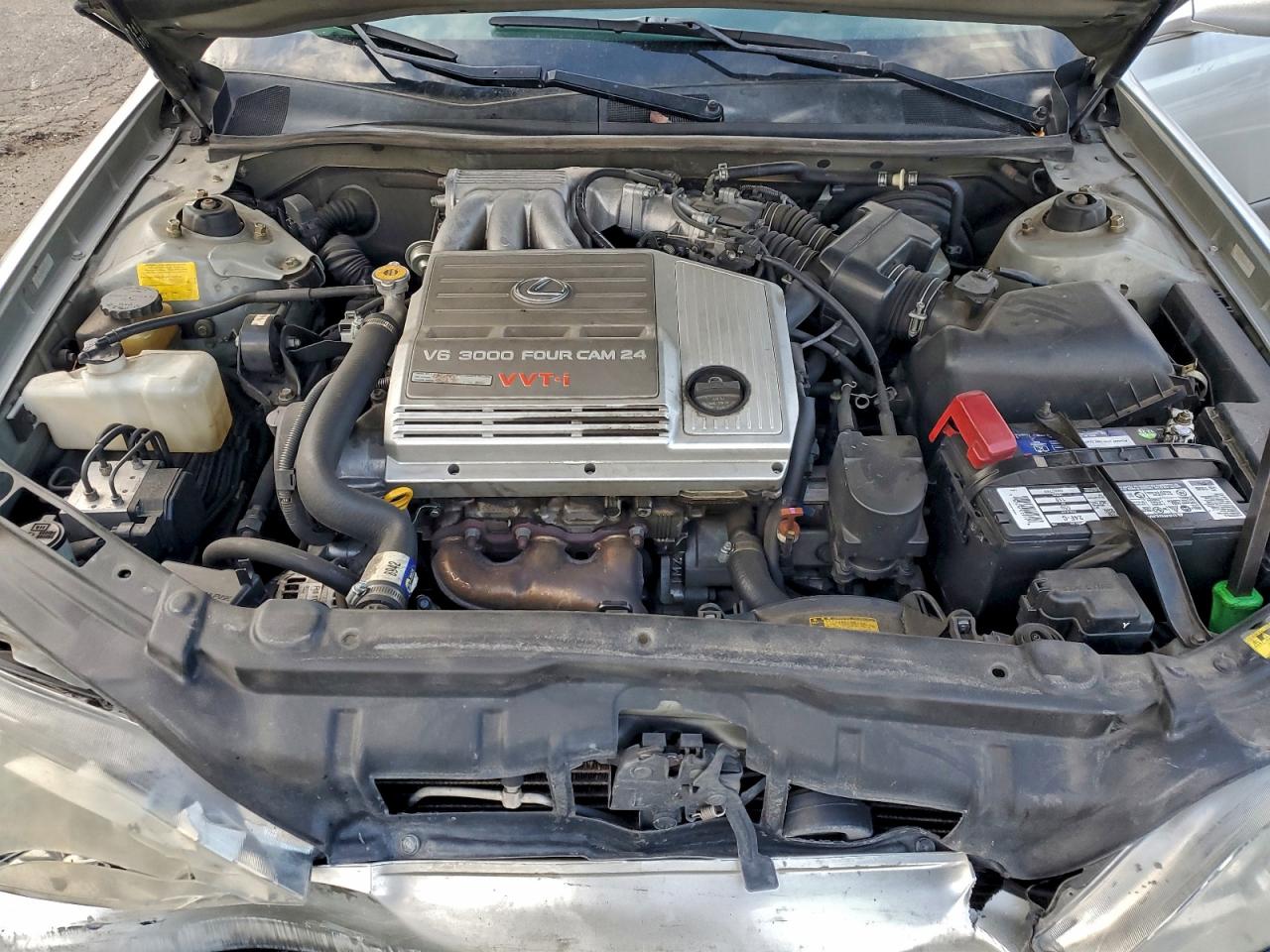 2000 LEXUS ES 300 photo 11