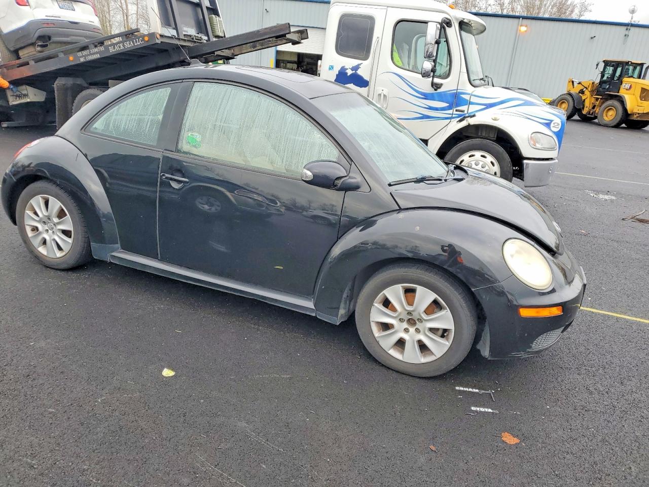 2009 VOLKSWAGEN NEW BEETLE S photo 4