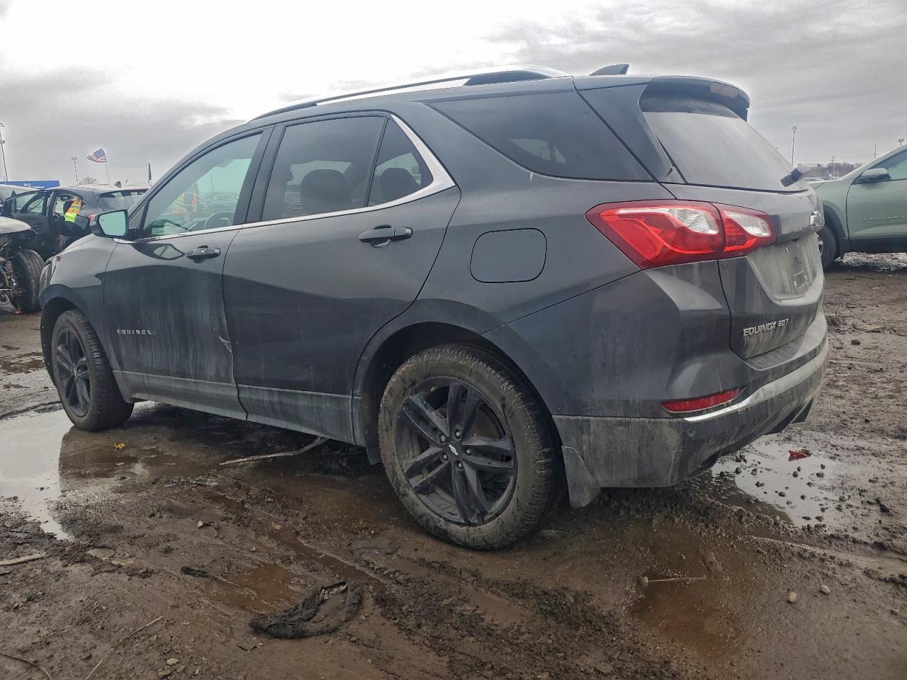 2020 CHEVROLET EQUINOX LT photo 2