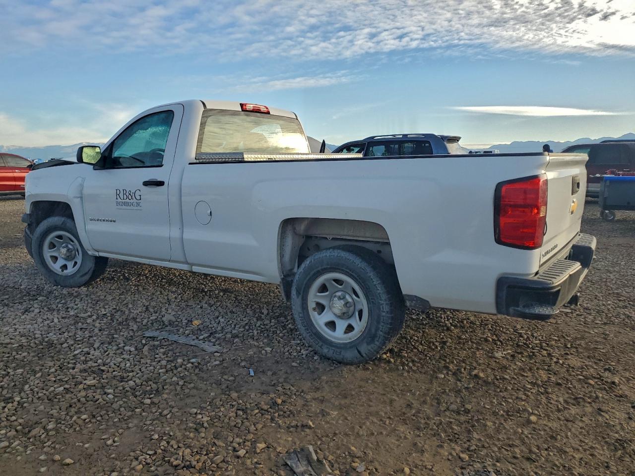 2014 CHEVROLET SILVERADO C1500 photo 2