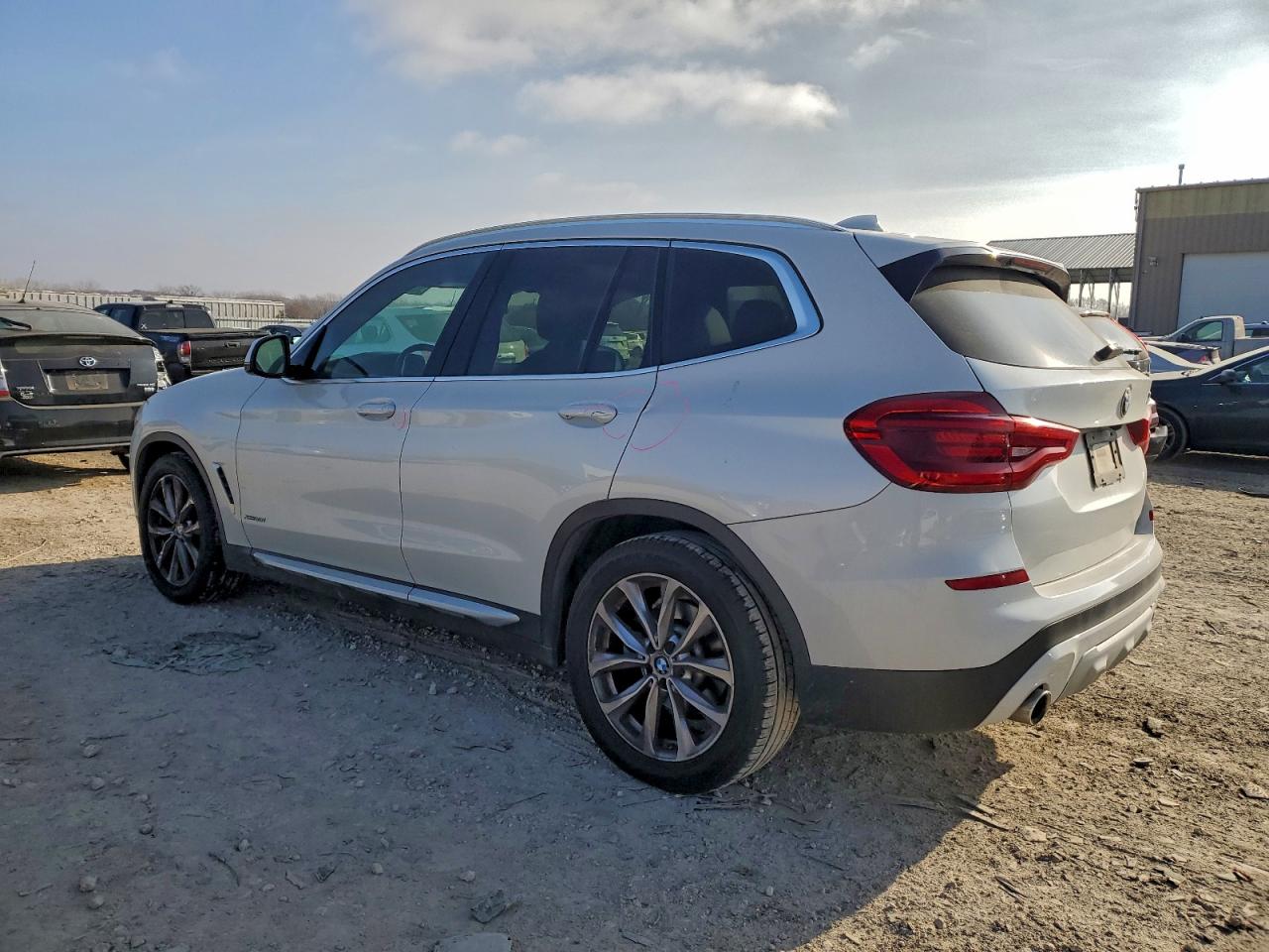 2018 BMW X3 XDRIVE30I photo 3