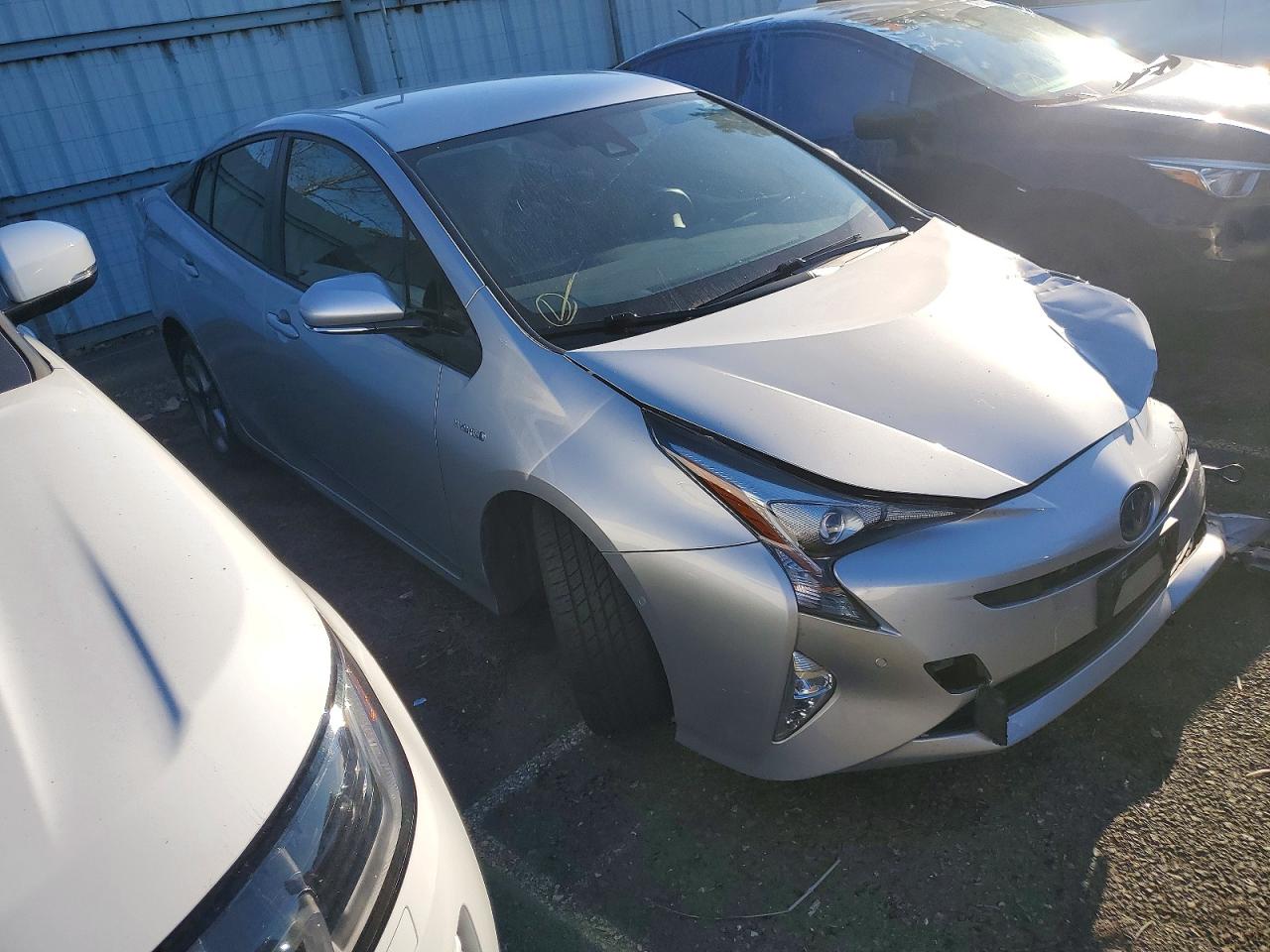 2018 TOYOTA PRIUS photo 10