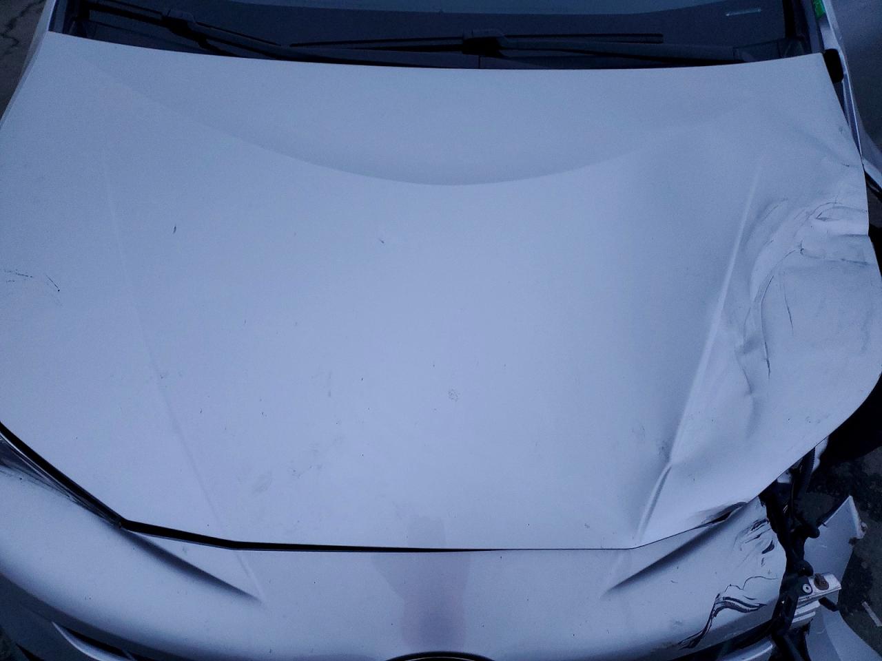 2018 TOYOTA PRIUS photo 31